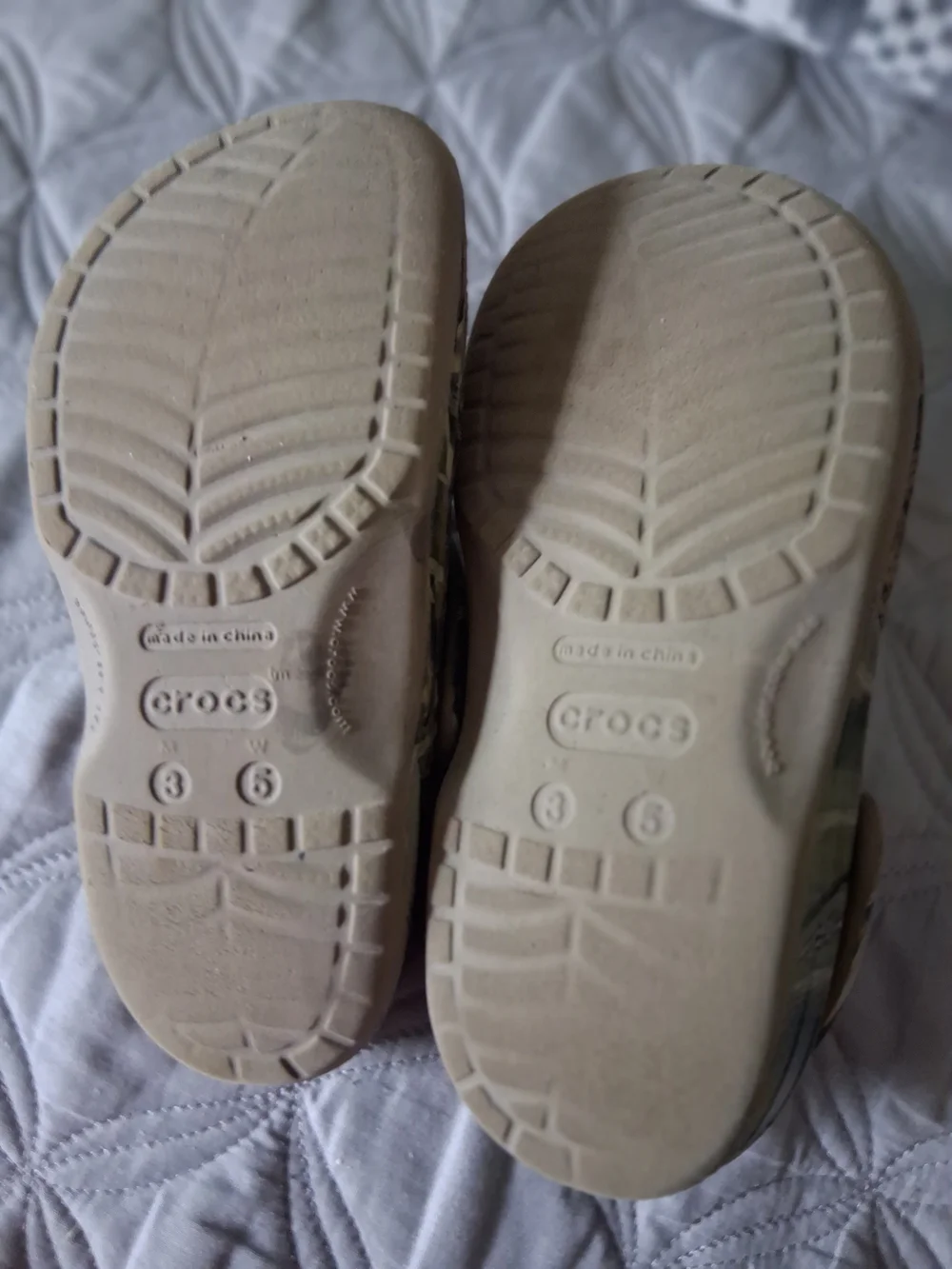 CROCS Kids Camo Slip-On sling back Clogs in Green and Brown size M3 W5